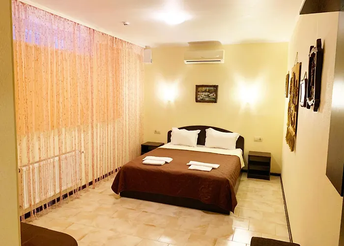 Breeze Hotel