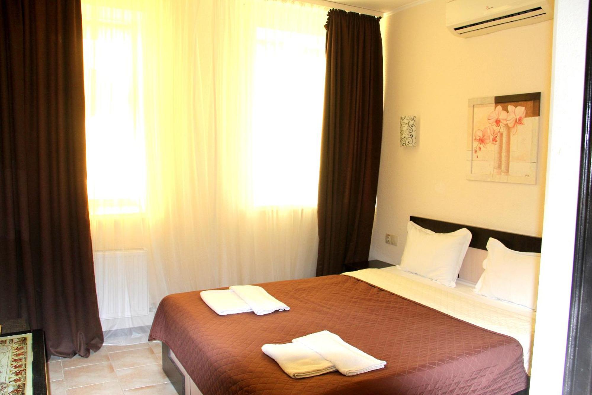 Hotel Breeze *